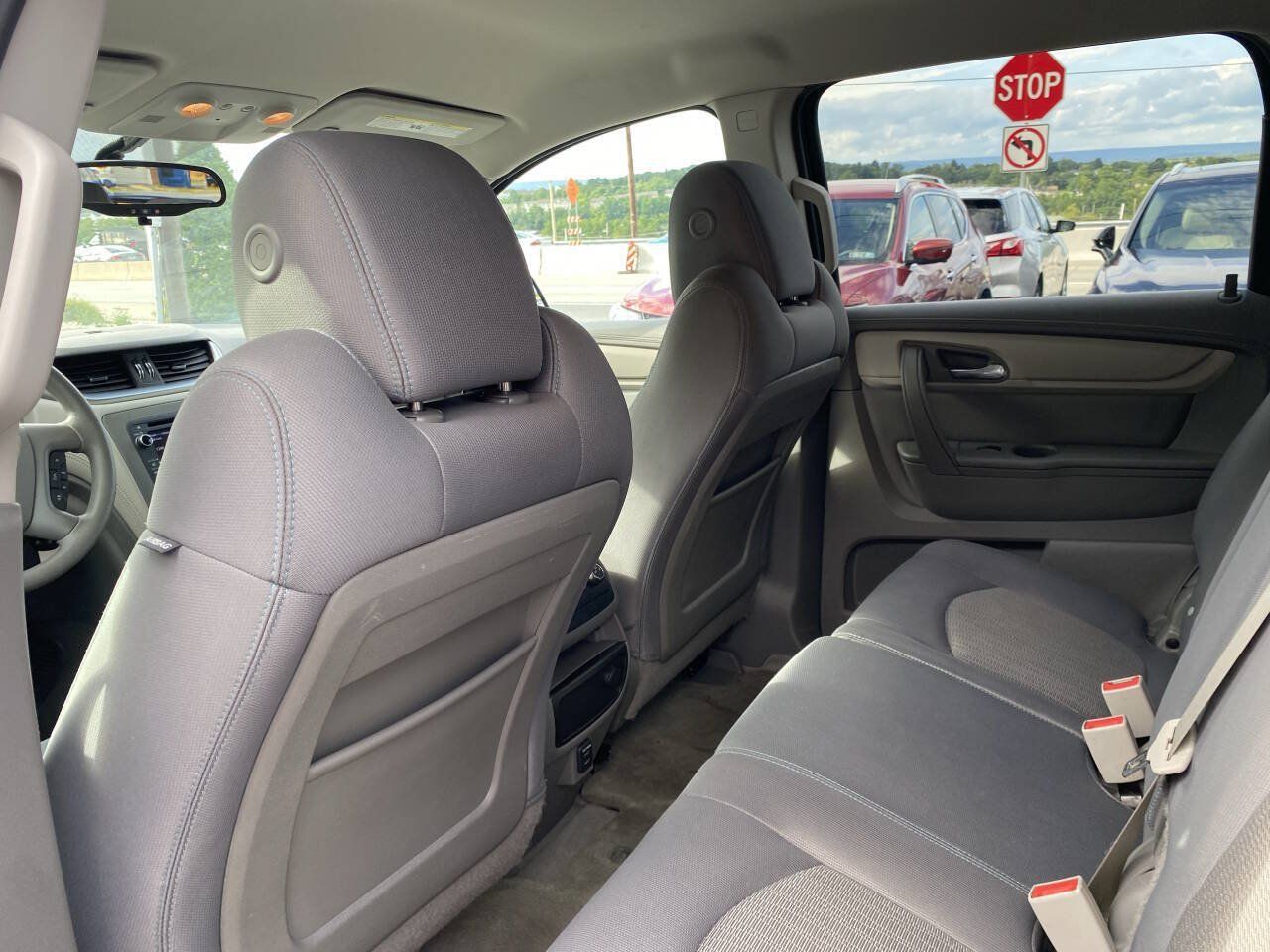 Used 2015 Chevrolet Traverse LS AWD/4WD image 14