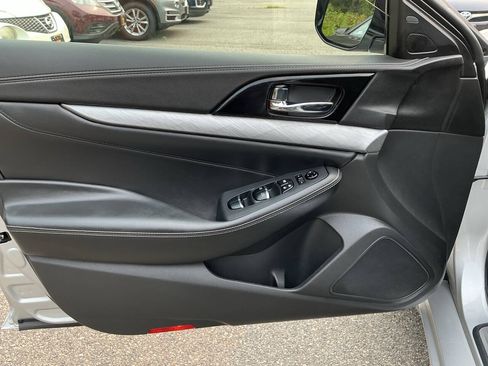 Used 2016 Nissan Maxima 3.5 SL w/ Interior Lighting Package FWD image 14