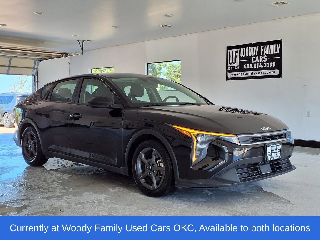Used 2025 Kia K4 FWD image 1