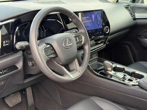 Used 2023 Lexus NX 250 FWD image 25