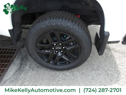 Used 2026 Chevrolet Silverado 1500 Custom Trail Boss w/ Turbomax Blackout Package AWD/4WD image 19