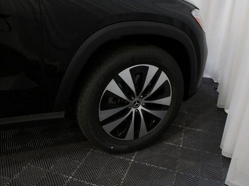 New 2025 Mercedes-Benz GLE 350 4MATIC image 12