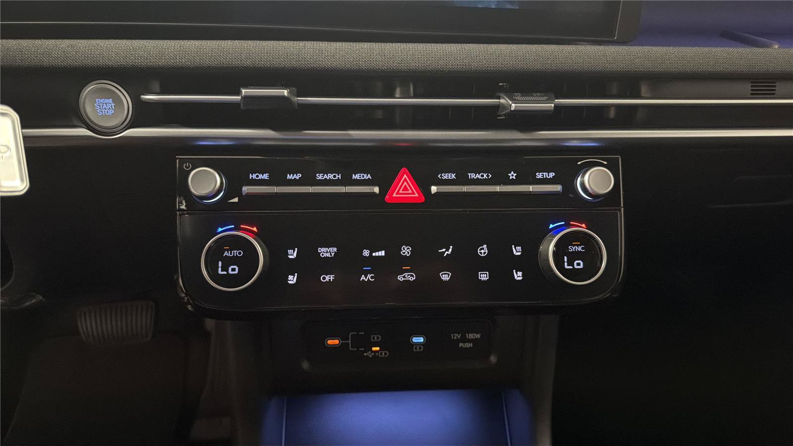 New 2026 Hyundai Tucson Limited AWD/4WD image 18