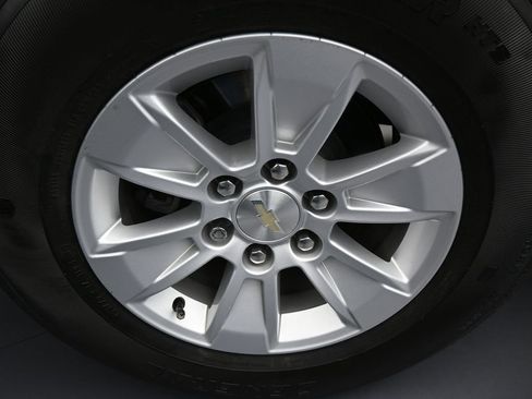 Used 2023 Chevrolet Silverado 1500 LT RWD image 43