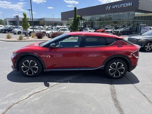 Used 2023 Kia EV6 Wind w/ Wind Technology Package AWD/4WD image 12