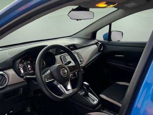 Used 2021 Nissan Versa SV image 9