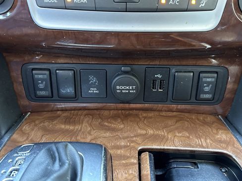 Used 2019 INFINITI QX80 Luxe w/ Cargo Package image 32