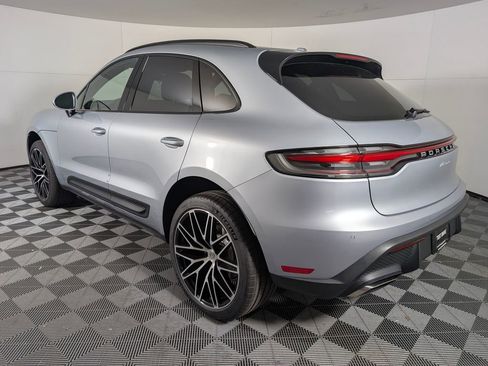 New 2026 Porsche Macan image 3