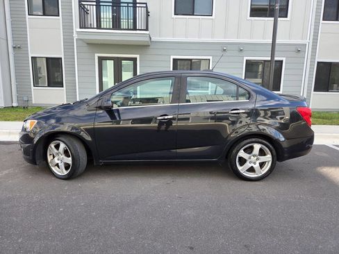 Used 2015 Chevrolet Sonic LTZ image 10