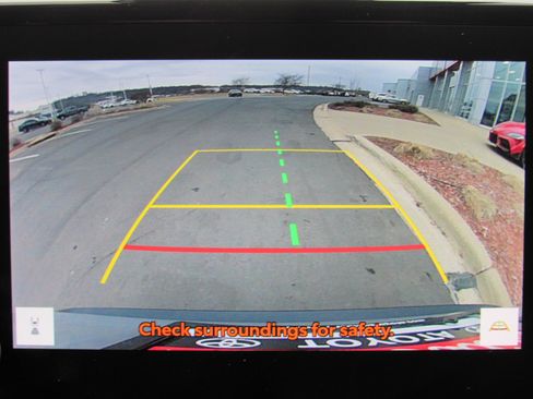 Used 2025 Toyota RAV4 XLE w/ Convenience Package image 21