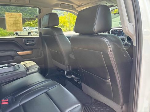 Used 2018 Chevrolet Silverado 1500 LTZ w/ Sport Package AWD/4WD image 27