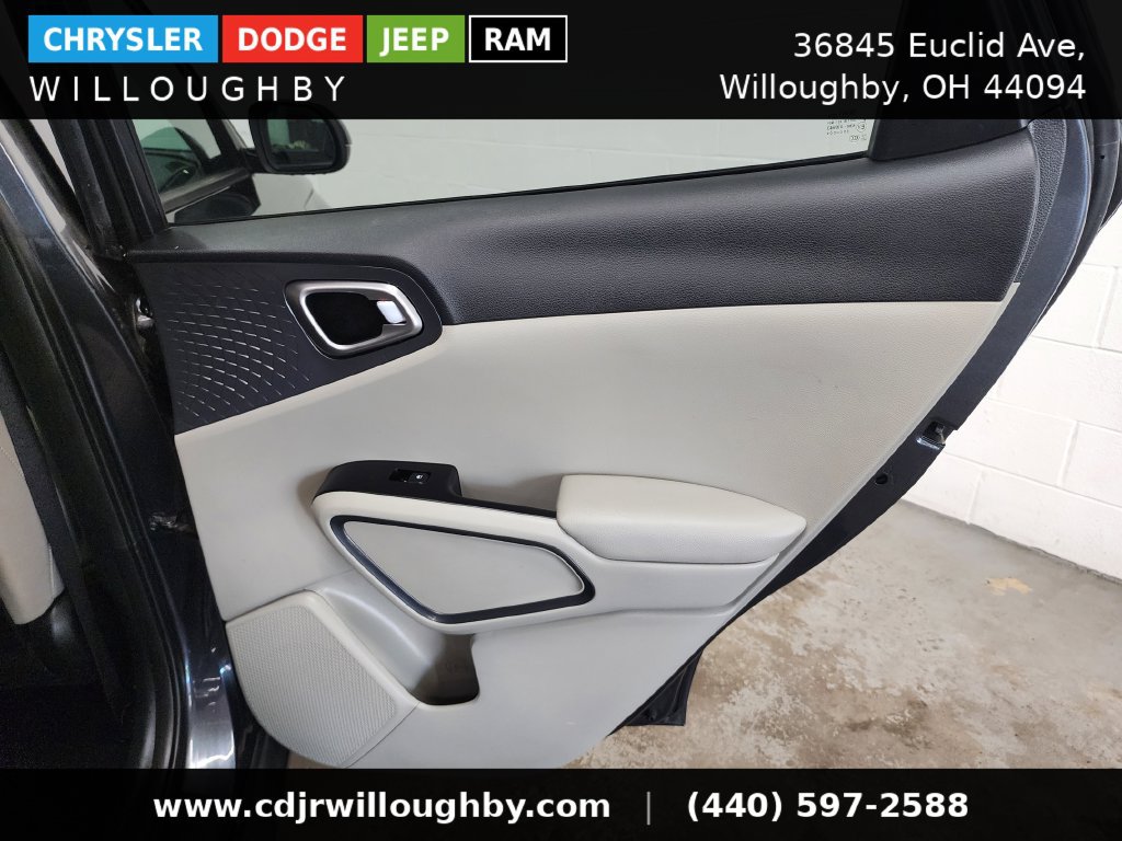 Used 2021 Kia Soul EX FWD image 33