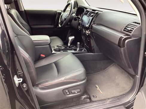 Certified 2024 Toyota 4Runner TRD Off-Road Premium image 15