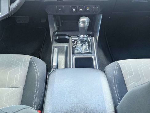 Used 2021 Toyota Tacoma TRD Sport RWD image 18