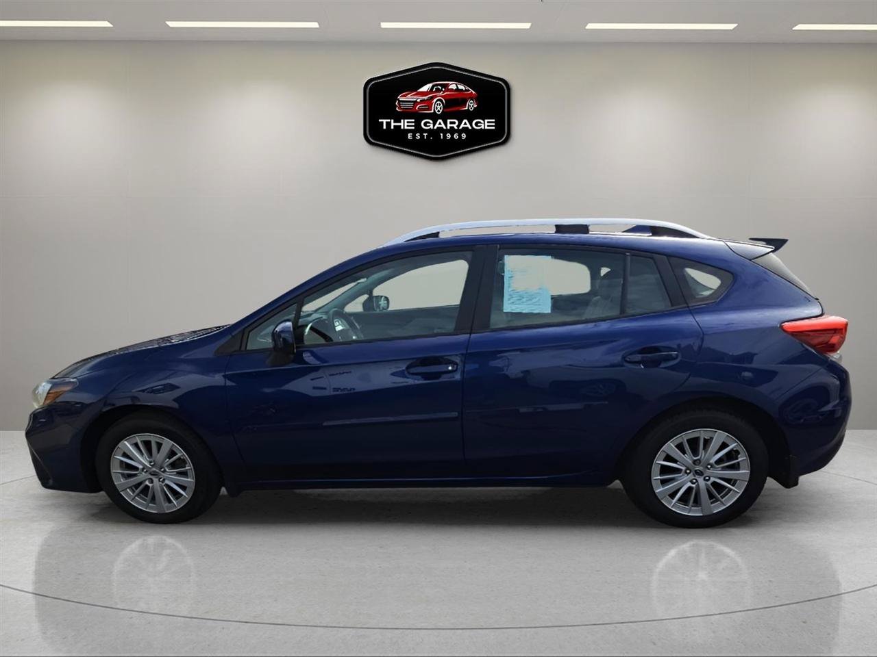 Used 2018 Subaru Impreza 2.0i Premium w/ Eyesight & BSD & Rcta AWD/4WD image 3