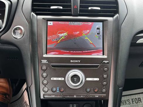 Used 2019 Ford Fusion Titanium FWD image 10