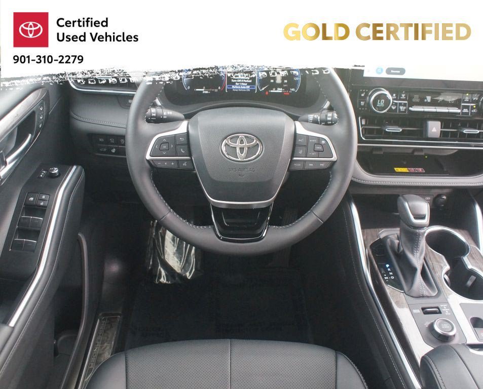 Used 2025 Toyota Highlander Limited AWD/4WD image 5