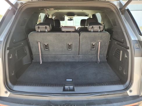 Used 2025 Chevrolet Traverse Z71 AWD/4WD image 14