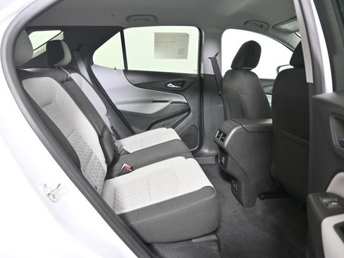 Used 2024 Chevrolet Equinox LT AWD/4WD image 15