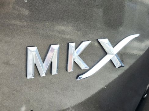 Used 2011 Lincoln MKX 2WD w/ 102A Rapid Spec Order Code image 7