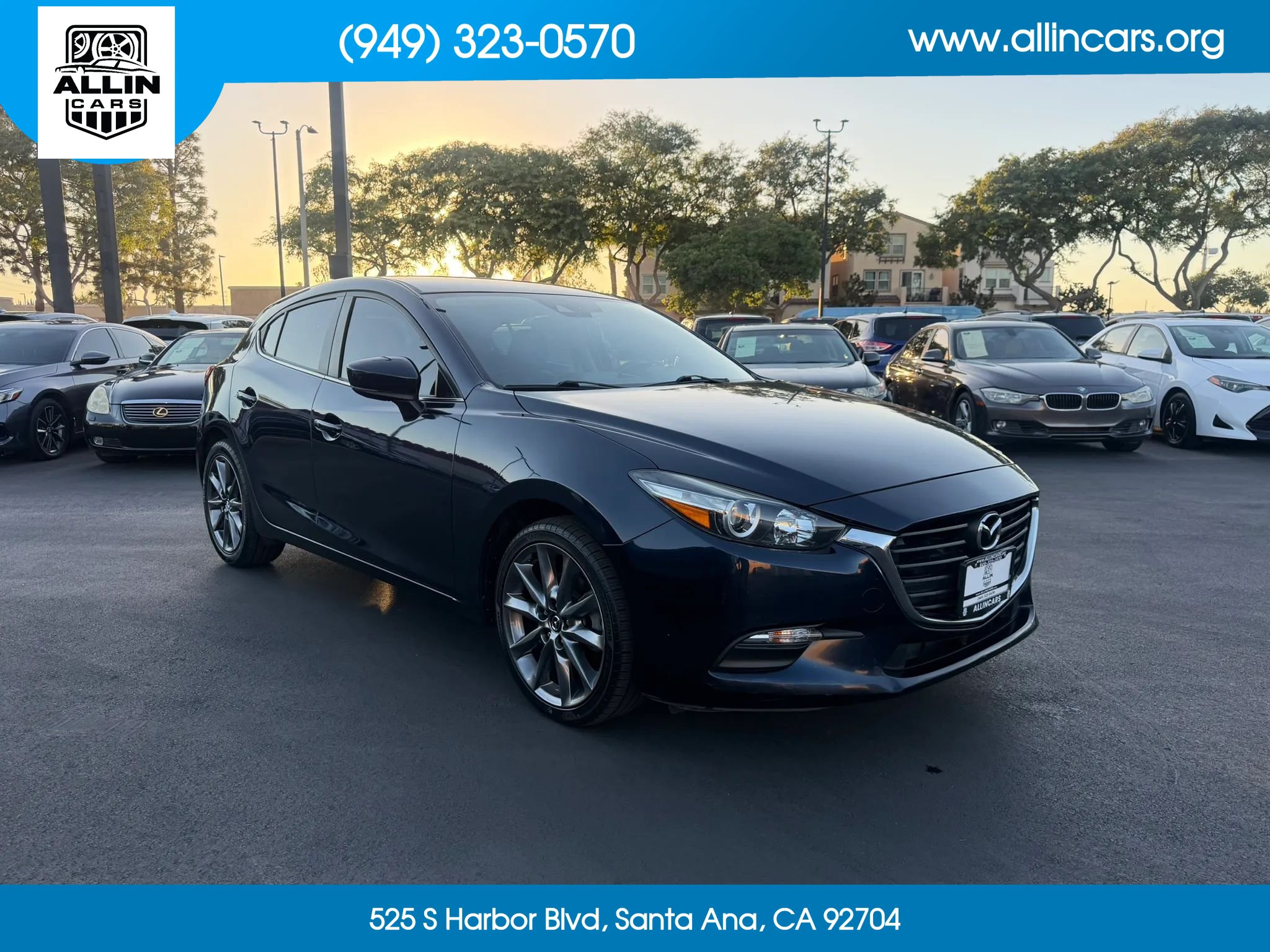 Used 2018 MAZDA MAZDA3 Touring FWD image 3