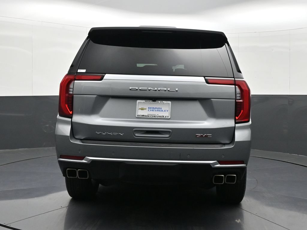 Used 2025 GMC Yukon Denali AWD/4WD image 4