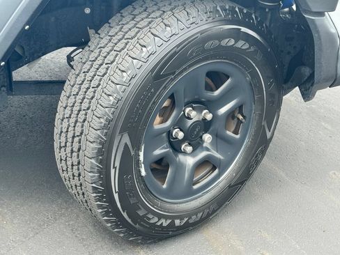 Used 2022 Jeep Wrangler Unlimited Sport AWD/4WD image 9