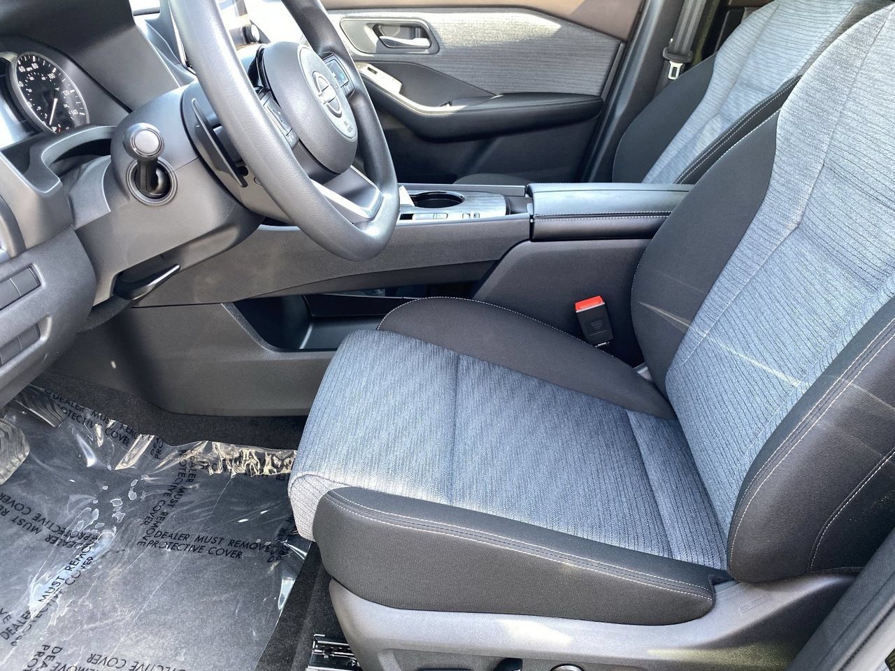 Certified 2023 Nissan Rogue SV FWD image 27