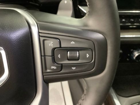 Used 2025 GMC Sierra 1500 SLT w/ SLT Premium Plus Package image 16