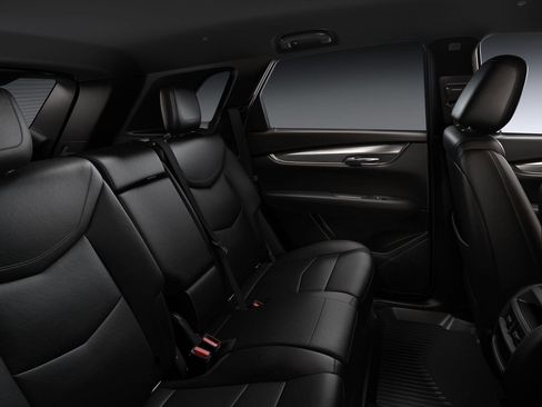 New 2026 Cadillac XT5 Luxury w/ LPO, Floor Liner Package image 28