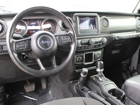 Used 2023 Jeep Wrangler Sport image 13