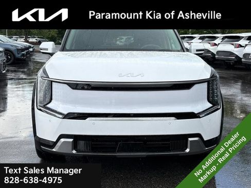 New 2026 Kia EV9 Land AWD/4WD image 2