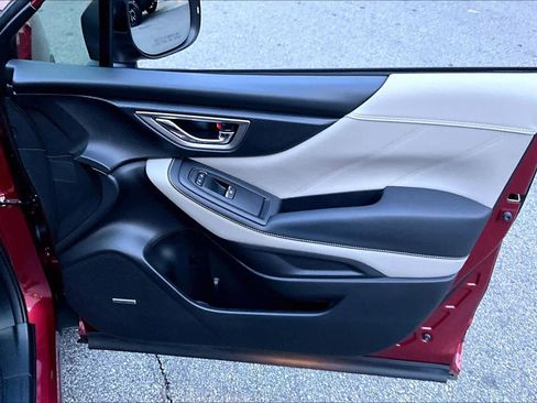 Used 2022 Subaru Forester Limited image 22