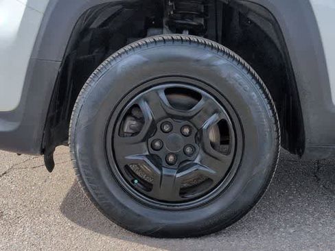 Used 2020 Jeep Renegade Altitude image 14