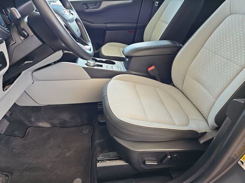 Used 2023 Ford Escape Active AWD/4WD image 19