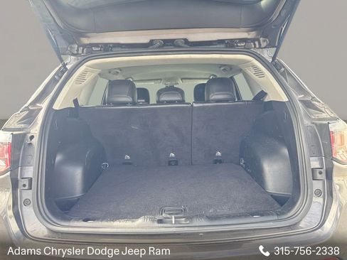 Used 2020 Jeep Compass Latitude w/ Advanced Safety Group FWD image 9