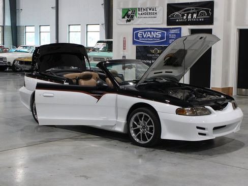 Used 1995 Ford Mustang GT RWD image 34