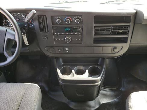 Used 2014 Chevrolet Express 2500 RWD 2500 135 image 18