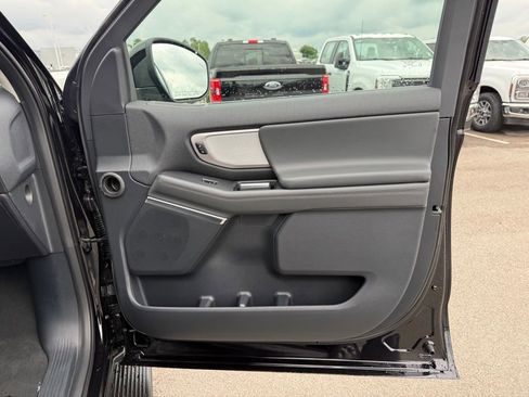 New 2026 Ford Expedition Active RWD image 17