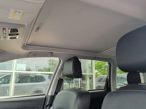Used 2017 Subaru Forester 2.0XT Premium AWD/4WD image 3
