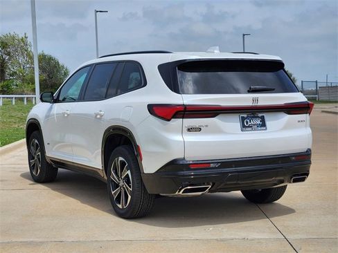 New 2025 Buick Enclave Sport Touring w/ Super Cruise Package image 5