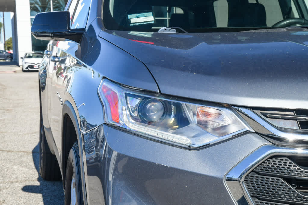 Used 2019 Chevrolet Traverse LS FWD image 4