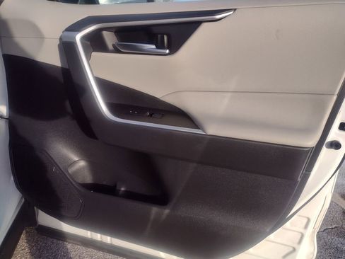 Used 2024 Toyota RAV4 XLE image 22