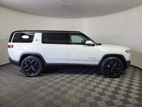 Used 2024 Rivian R1S Adventure AWD/4WD image 6