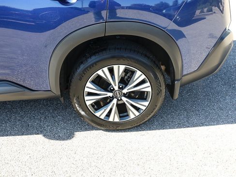 Used 2023 Nissan Rogue SV w/ SV Premium B Package AWD/4WD image 4