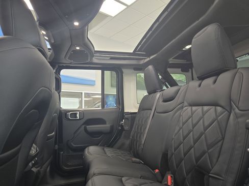 New 2025 Jeep Wrangler Unlimited Sport image 18