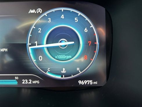 Used 2021 Hyundai Santa Fe Limited image 16