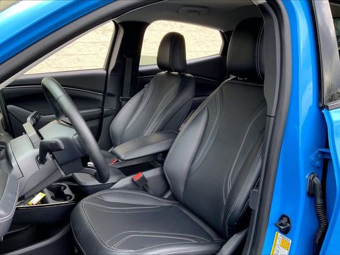 Used 2024 Ford Mustang Mach-E Premium image 7