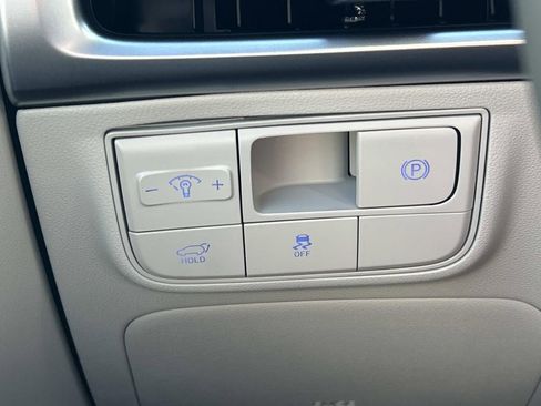 New 2026 Hyundai Tucson Limited image 30