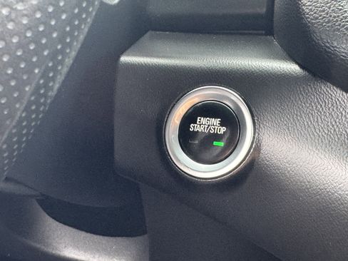 Used 2022 GMC Terrain SLE w/ Elevation Edition image 31